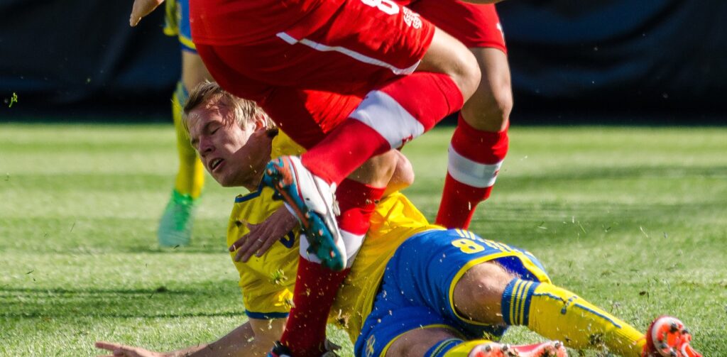 Oscar Lewicki of Sweden in a tackle